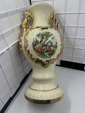 Vtg 12” Porcelain Martha & George Washington Double Handle Lamp Base, White Gold